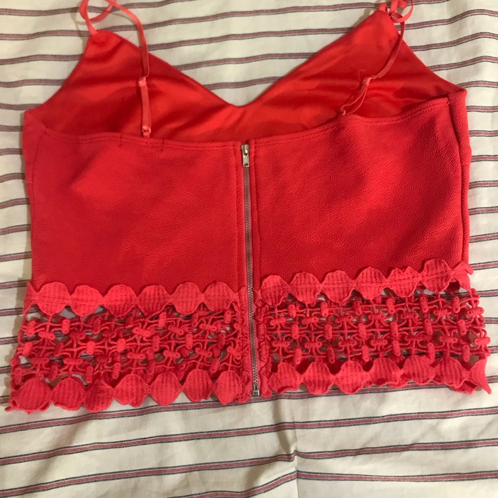 Crop top